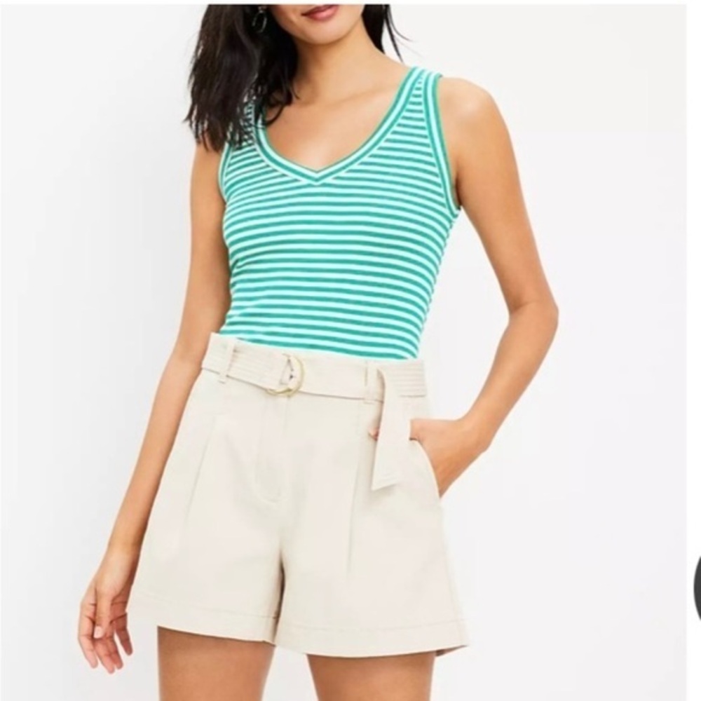 LOFT A-Line Belted Pleated Shorts size 8